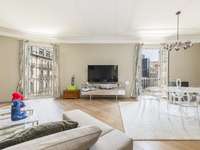 living - Piso de 209m² en venta en Eixample Derecho, Barcelona - gallery thumbnail - 1