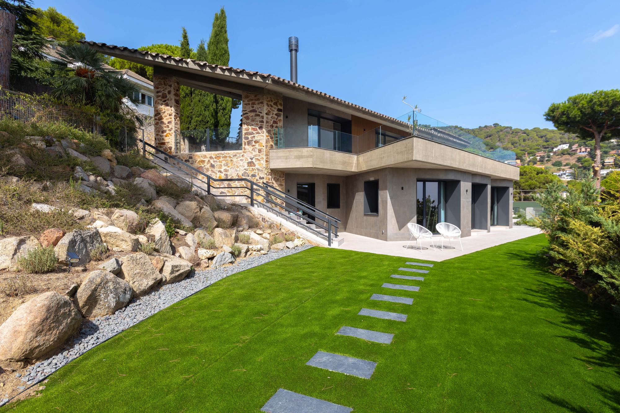 living - 525m² house / villa for sale in Premià de Dalt, Barcelona - gallery - 2