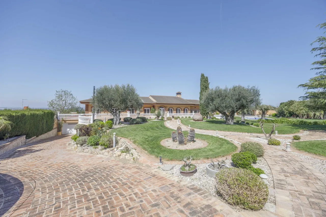 living - 699m² masia with 2,000m² garden for sale in Valencia Region - gallery - 6
