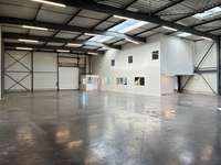 logistics - Activités / Bureaux À Louer - gallery thumbnail - 4