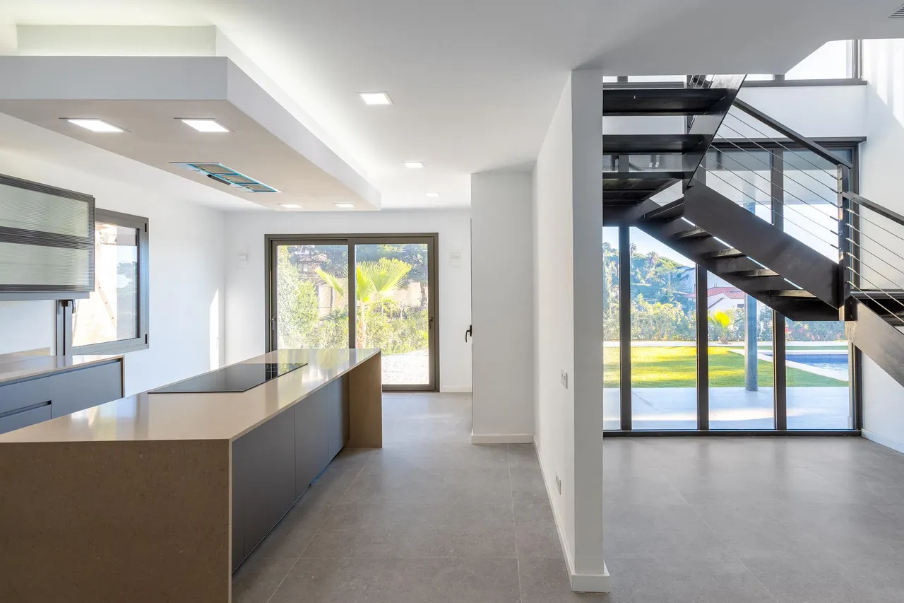 living - 326m² house / villa for sale in Cabrils, Barcelona - gallery - 4