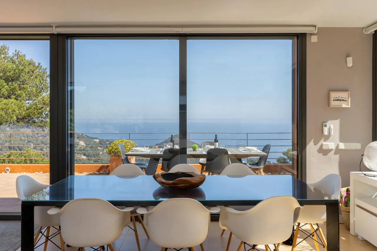 living - 298m² house / villa for sale in Sa Tuna, Costa Brava - gallery - 9