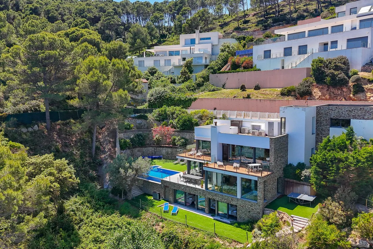 living - Casa / villa de 480m² en venta en Sa Riera, Costa Brava - gallery - 3