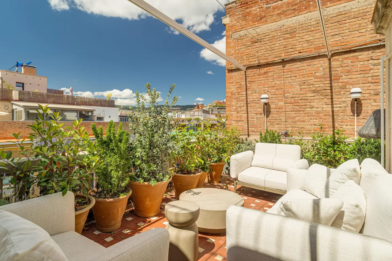 living - 423m² penthouse for sale in Turó Park, Barcelona - gallery - 9