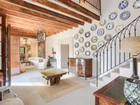 living - Casa rural de 1,265m² en venta en Llucmajor, Islas Baleares - gallery thumbnail - 9