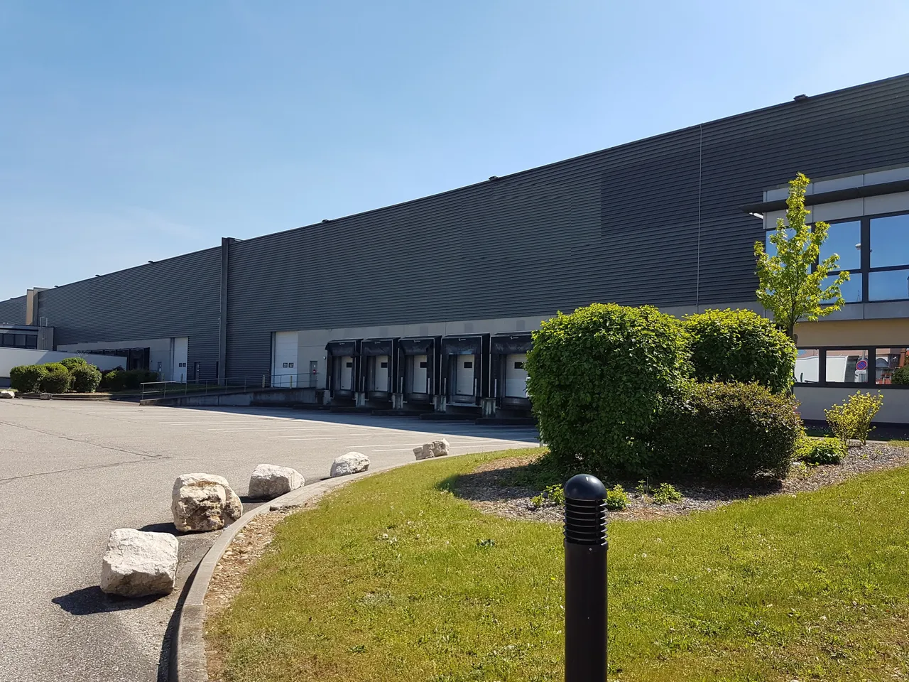 logistics - Entrepôt Logistique À Louer - gallery - 4
