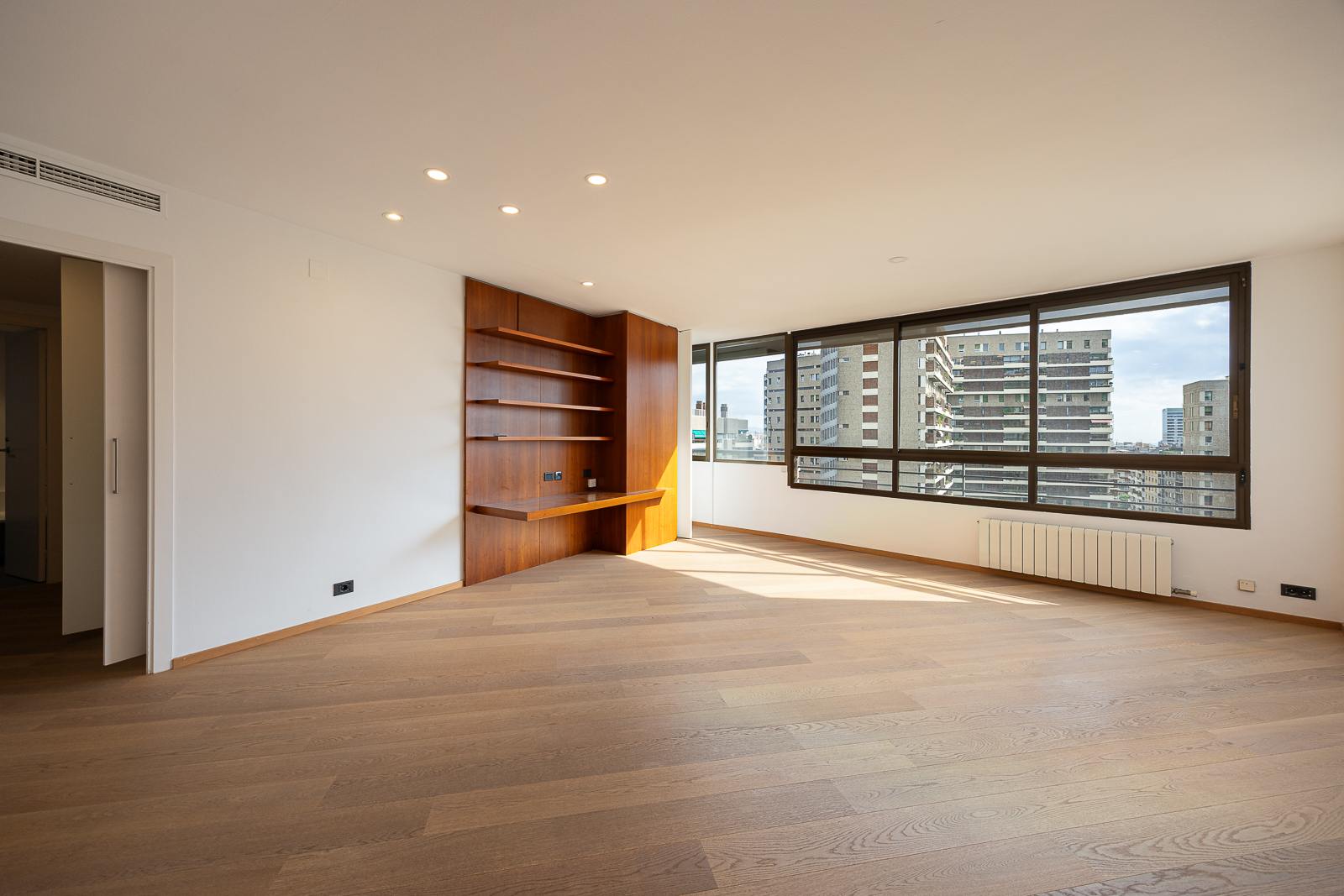 living - Piso de 105m² en venta en Turó Park, Barcelona - featured