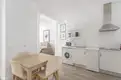 living - Piso de 55m² en alquiler en Sol, Madrid - gallery thumbnail - 10