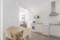 living - Piso de 55m² en alquiler en Sol, Madrid - gallery thumbnail - 10