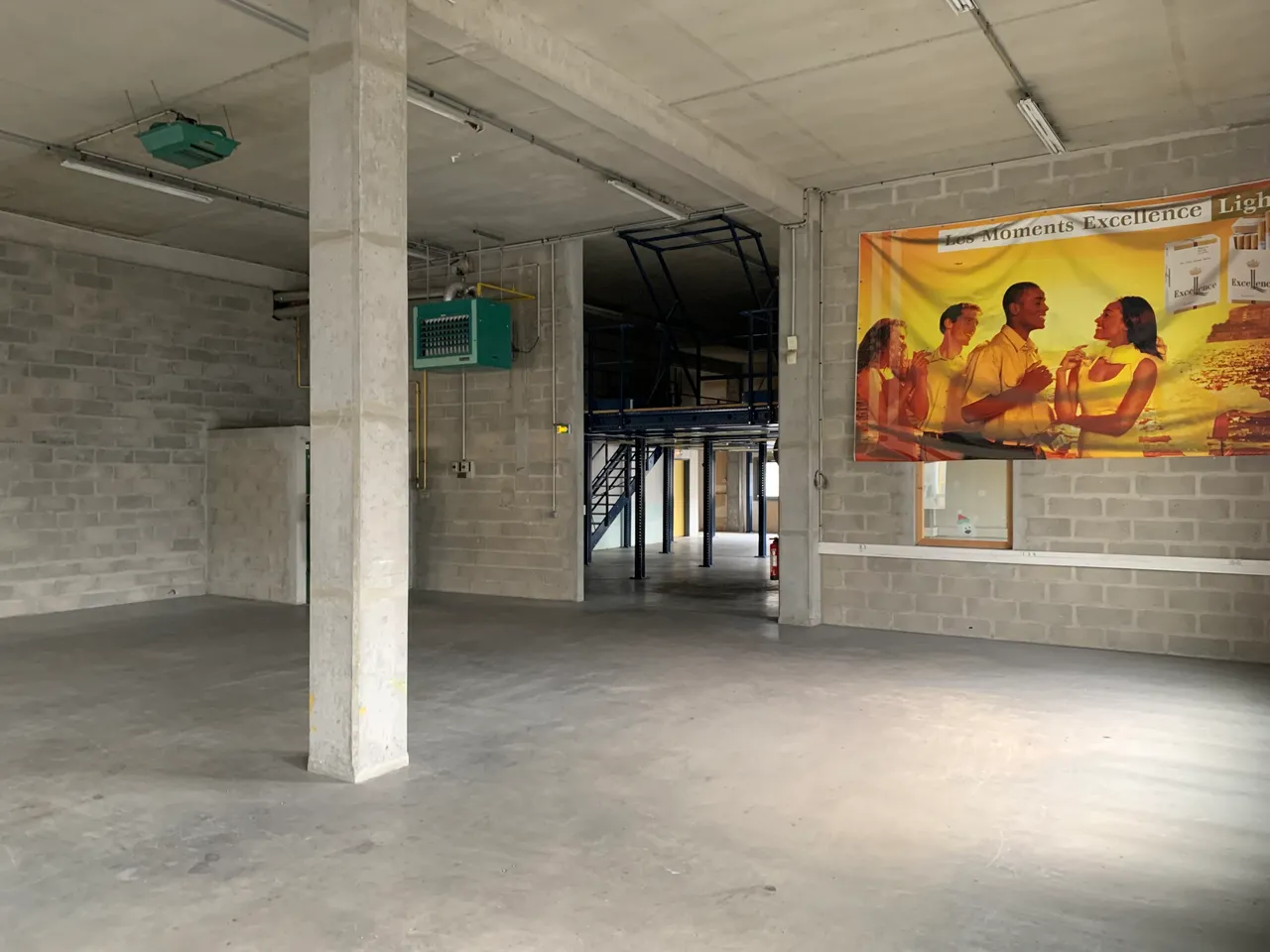 logistics - Light Industrial Premises / Offices For Rent - gallery - 3