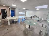 logistics - Activités / Bureaux À Louer - gallery thumbnail - 9