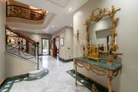 living - 1,035m² house / villa for sale in Conde de Orgaz and Piovera - gallery thumbnail - 4