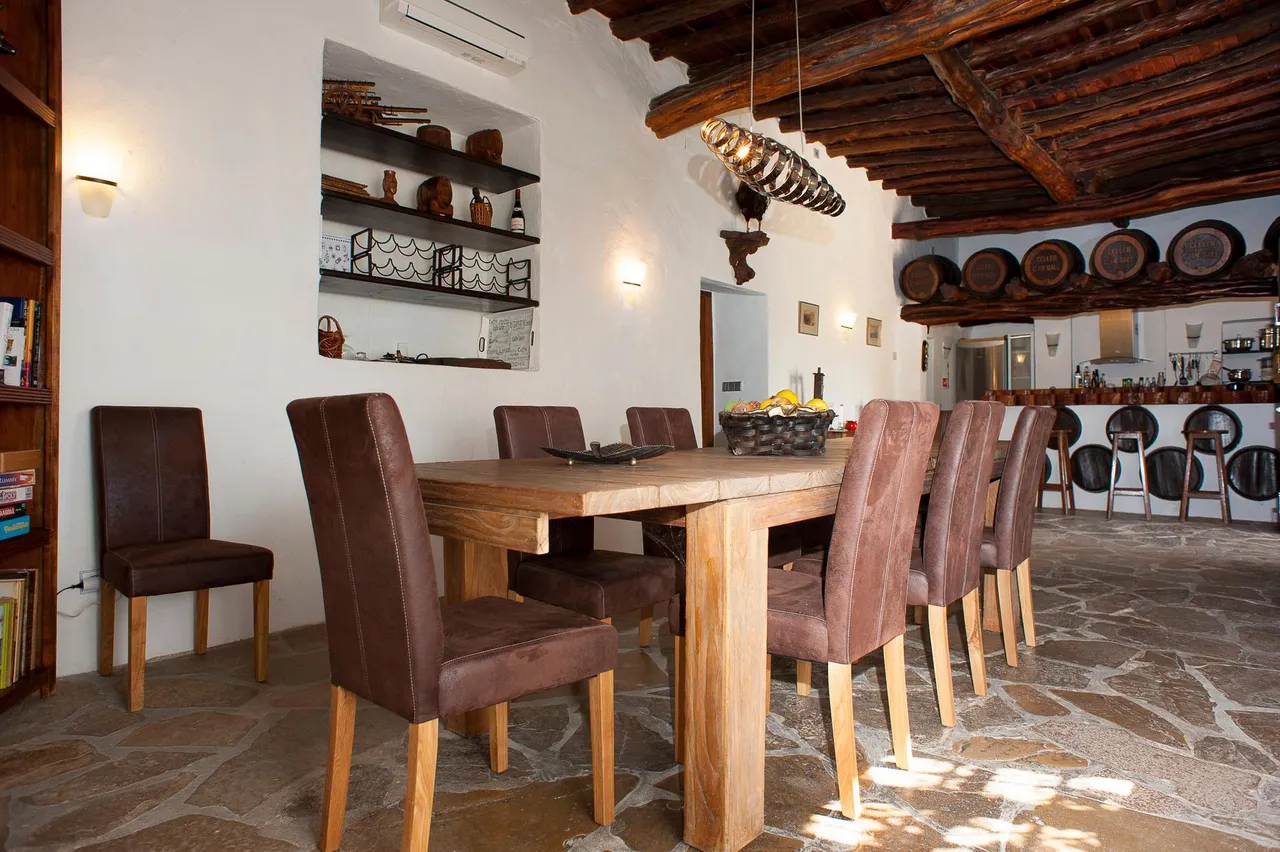 living - 280m² house / villa for sale in San Juan, Balearic Islands - gallery - 8