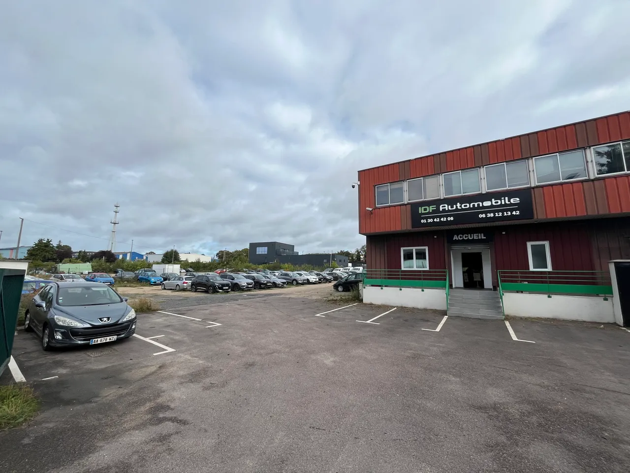logistics - Light Industrial Premises / Offices For Sale - gallery - 2