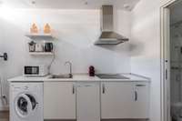 living - Piso de 35m² en alquiler en Sol, Madrid - gallery thumbnail - 10