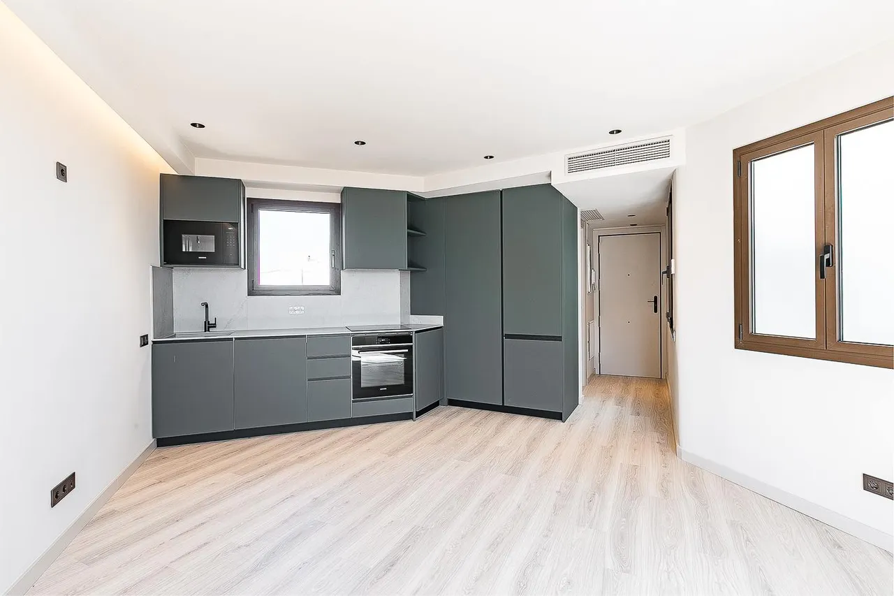 living - 62m² penthouse with 56m² terrace for sale in Eixample Right - gallery - 9