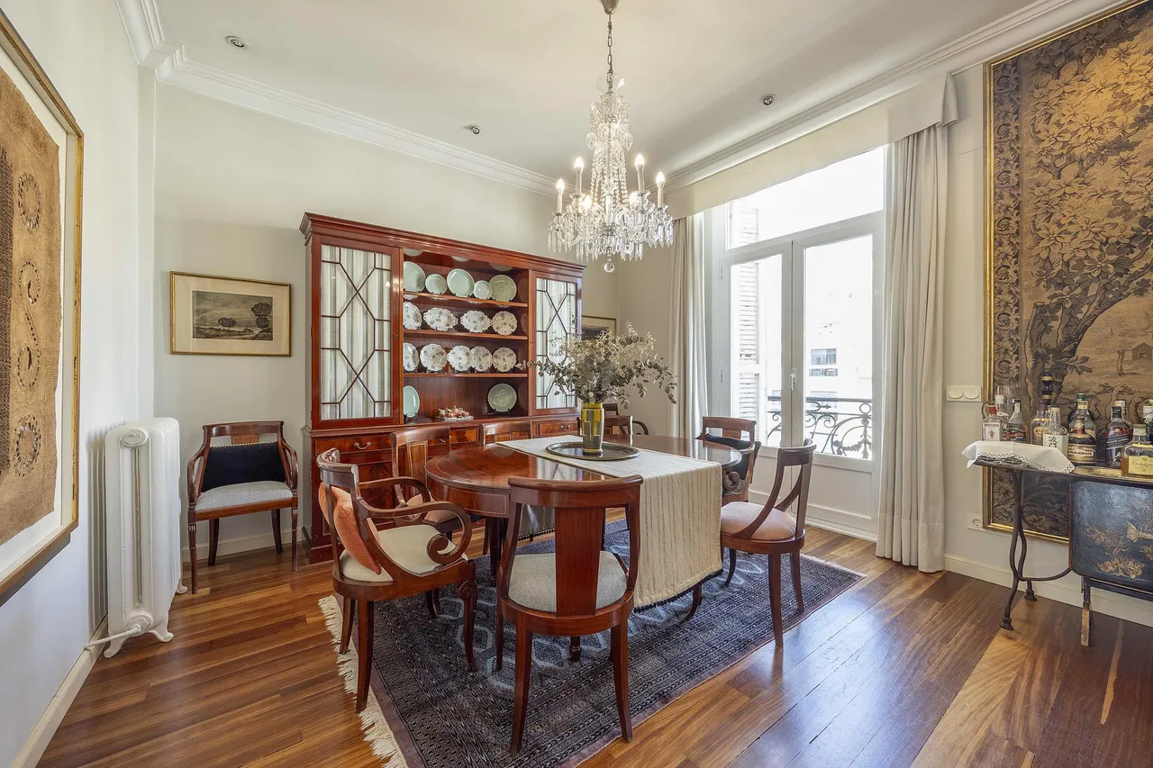 living - Piso de 246m² en alquiler en Sant Francesc, Valencia - gallery - 5