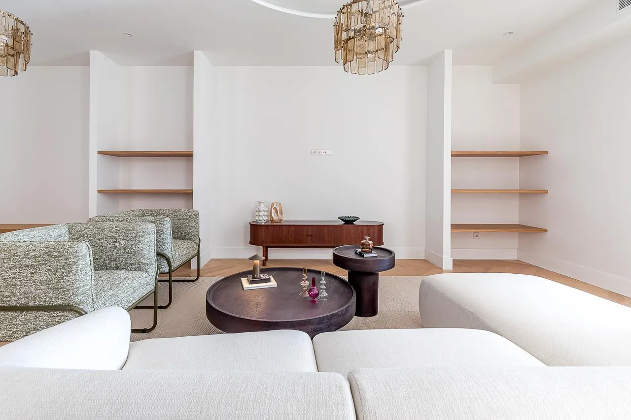 living - 176m² apartment for sale in Malasaña, Madrid - gallery - 5