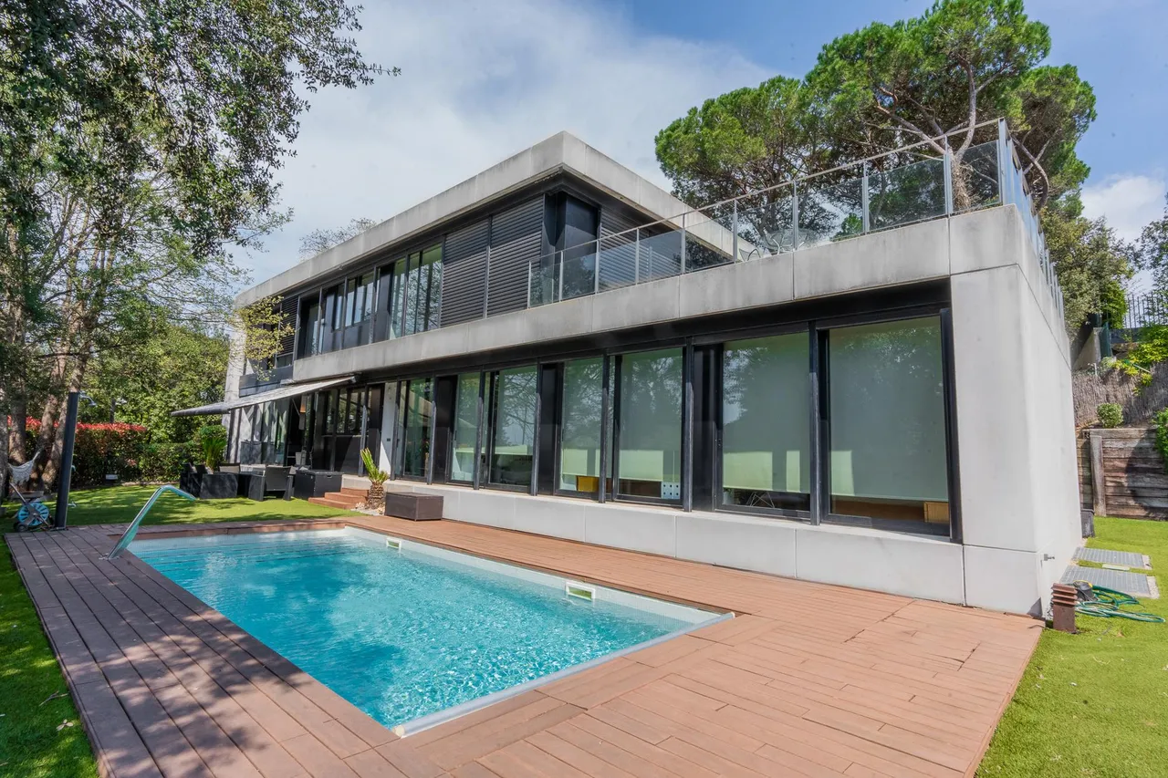 living - Casa / villa de 468m² en venta en Palau, Girona - gallery - 2