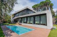 living - Casa / villa de 468m² en venta en Palau, Girona - gallery thumbnail - 2