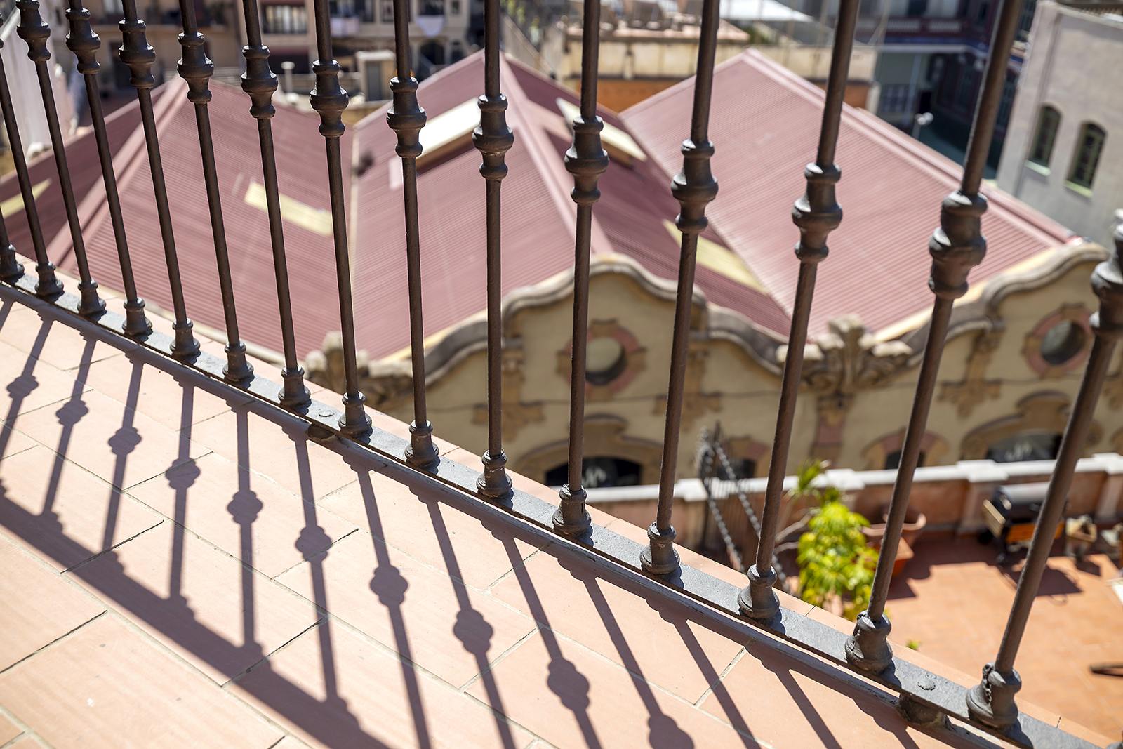 living - 184m² apartment with 12m² terrace for sale in Eixample Right - gallery thumbnail - 10