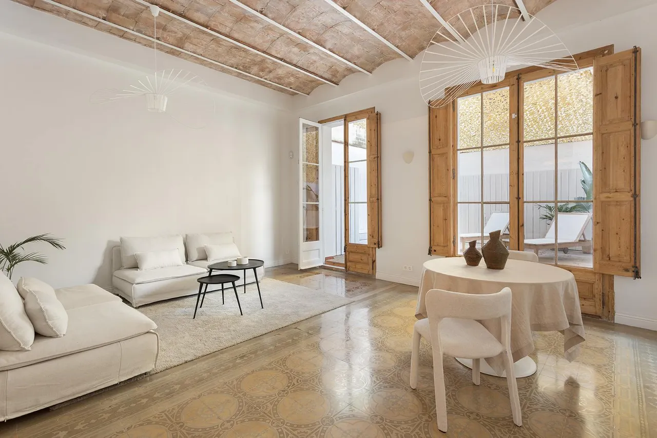 living - 140m² apartment with 42m² terrace for sale in Eixample Left - gallery - 2