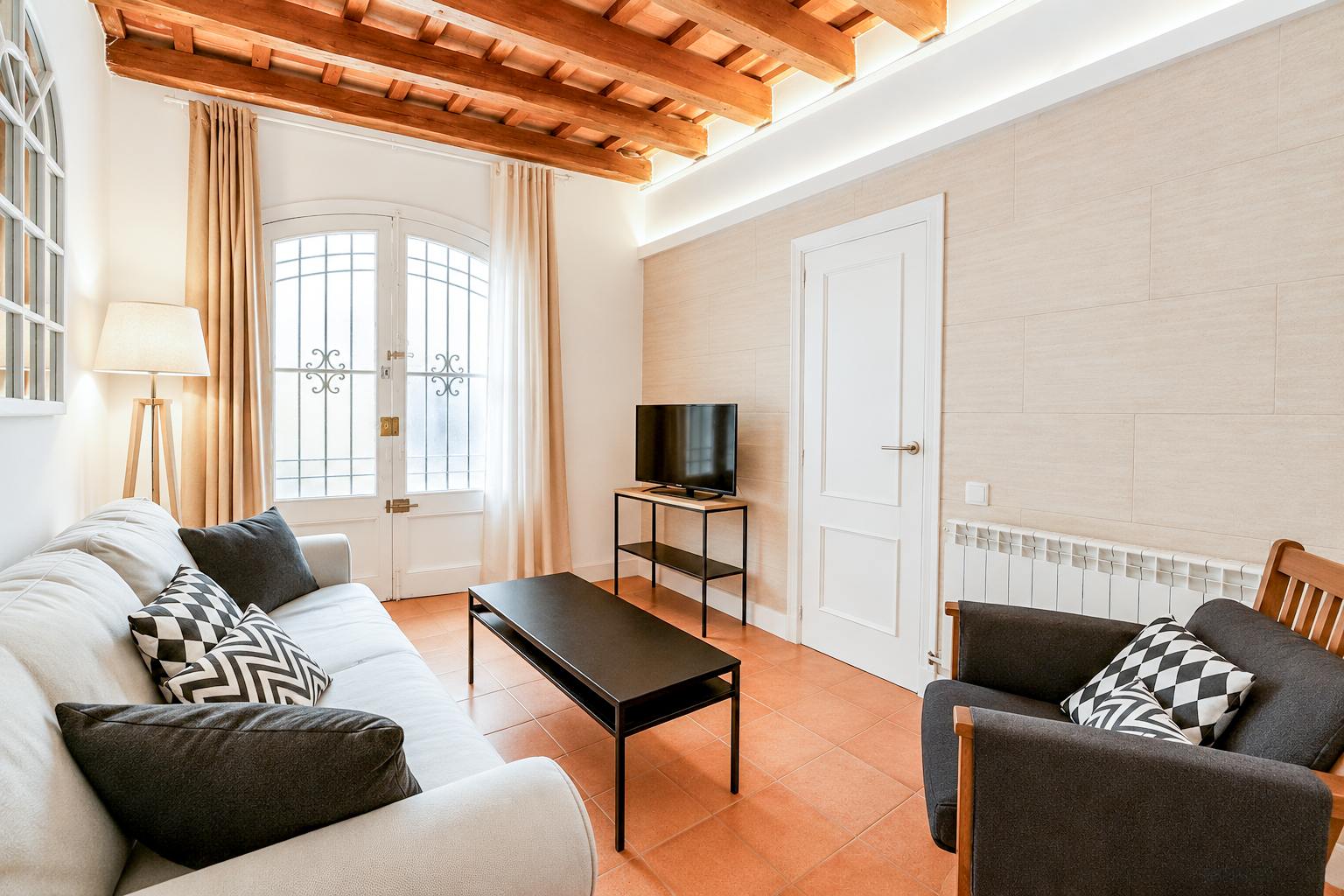 living - 129m² house / villa with 17m² terrace for sale in Sitges Town - gallery thumbnail - 9