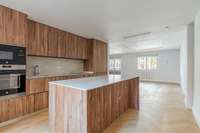 living - Piso de 218m² en venta en Almagro, Madrid - gallery thumbnail - 5