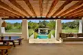 living - Casa rural de 410m² con 107m² terraza en venta en Santa Gertrudis - gallery thumbnail - 3