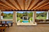 living - Casa rural de 410m² con 107m² terraza en venta en Santa Gertrudis - gallery thumbnail - 3