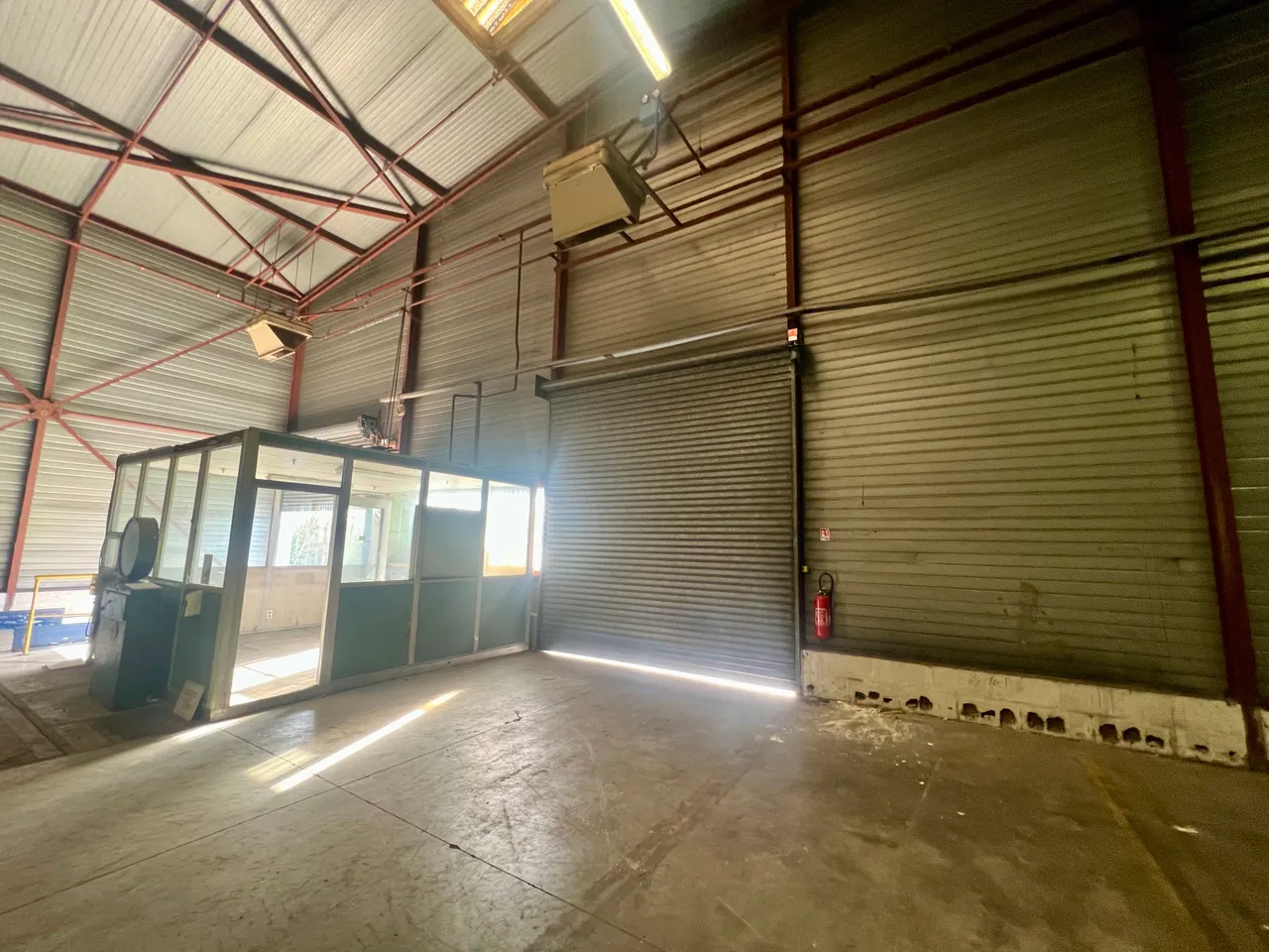logistics - Warehouse For Rent - gallery - 6