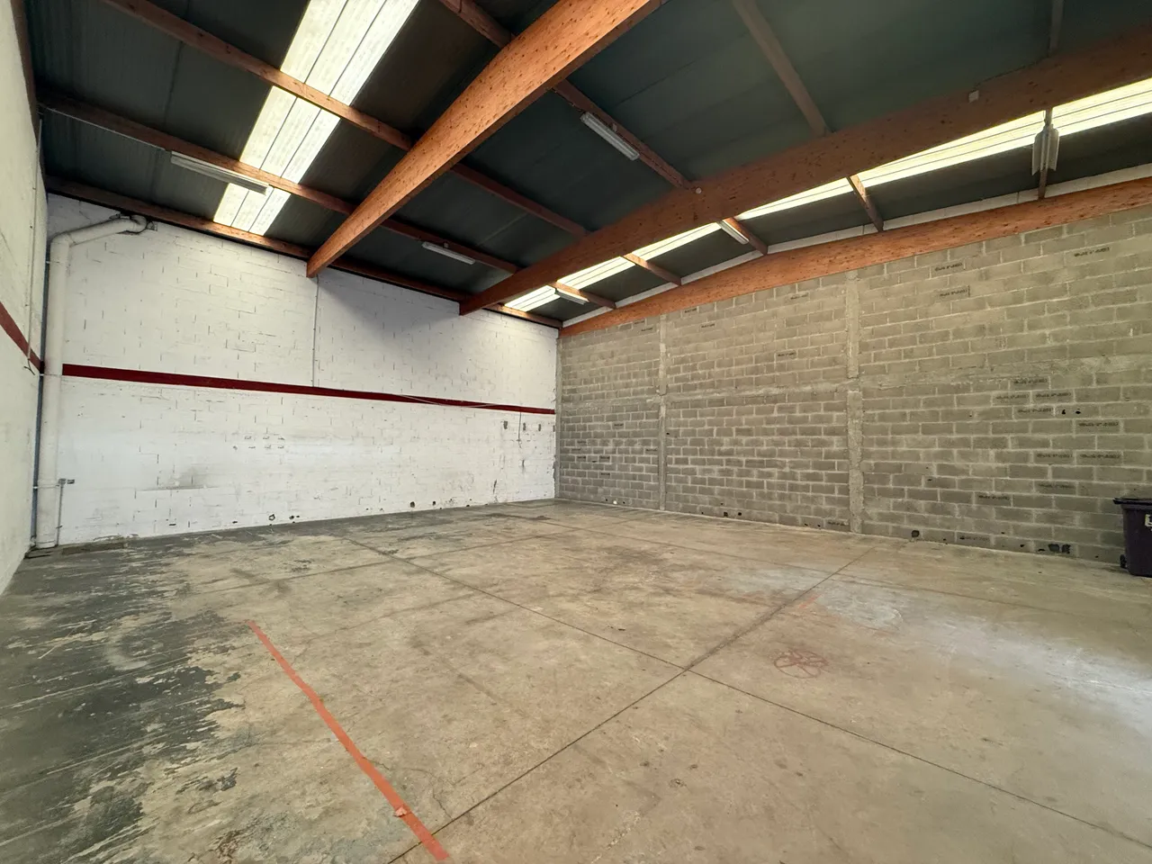 logistics - Activités / Bureaux À Louer - gallery - 10