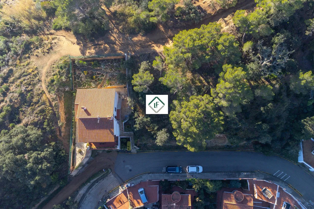 living - 1,130m² plot for sale in Tossa de Mar, Costa Brava - gallery - 7