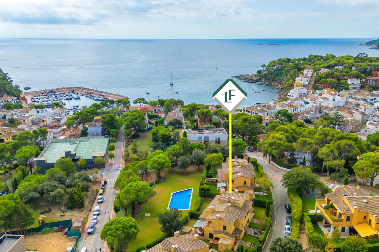 living - 200m² house / villa for sale in Llafranc, Costa Brava - gallery - 2