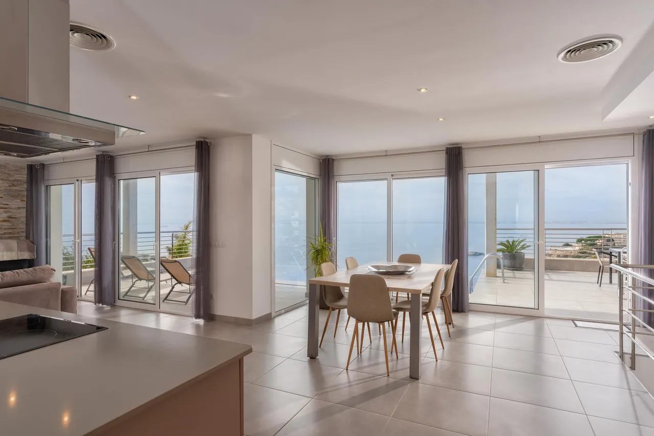 living - 384m² house / villa for sale in Bay of Roses, Costa Brava - gallery - 5