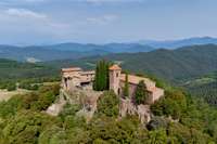 living - Castillo / palacio de 784m² en venta en La Garrotxa, Girona - gallery thumbnail - 5