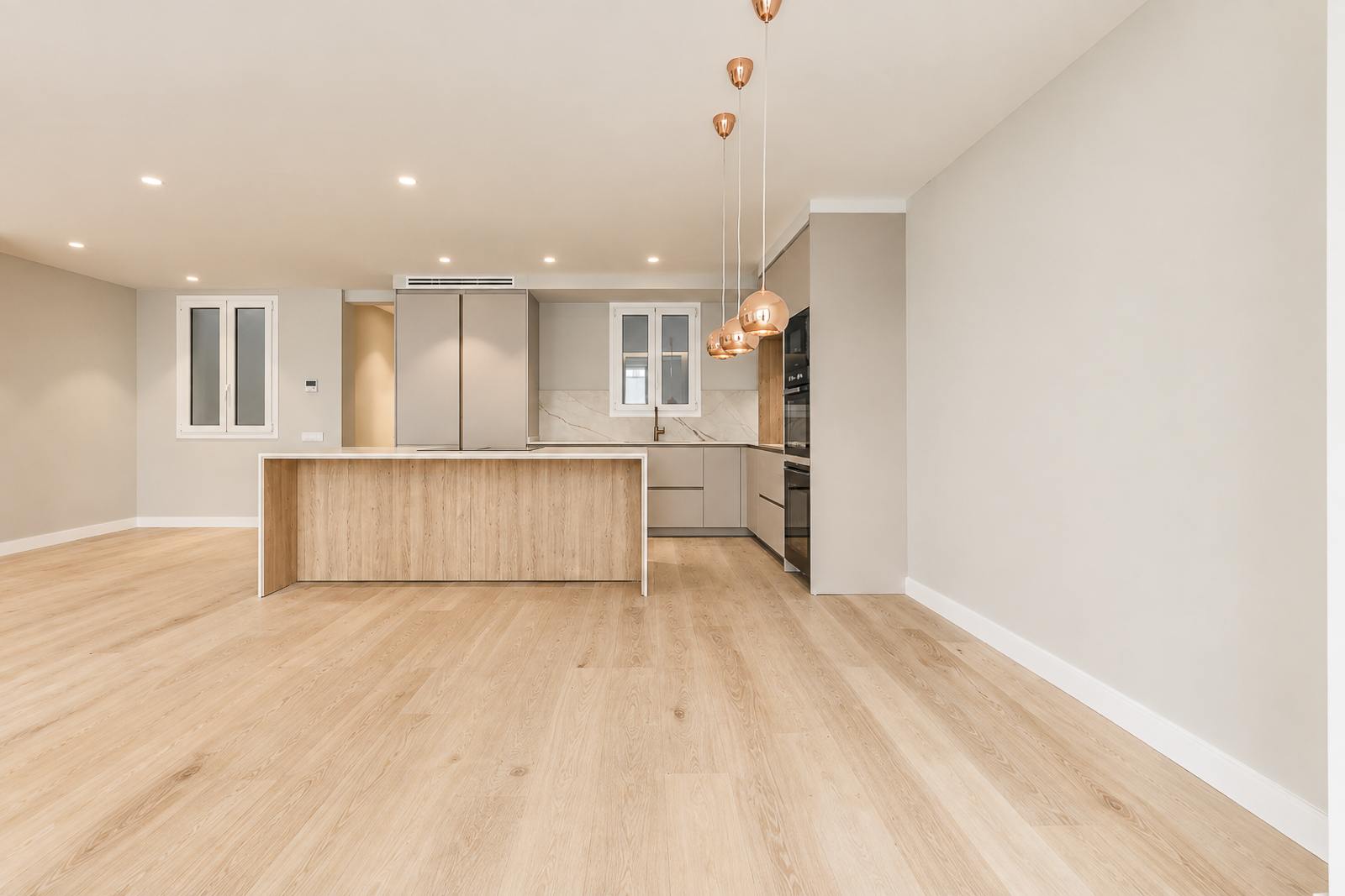 living - Piso de 150m² con 23m² terraza en venta en Eixample Derecho - gallery - 5