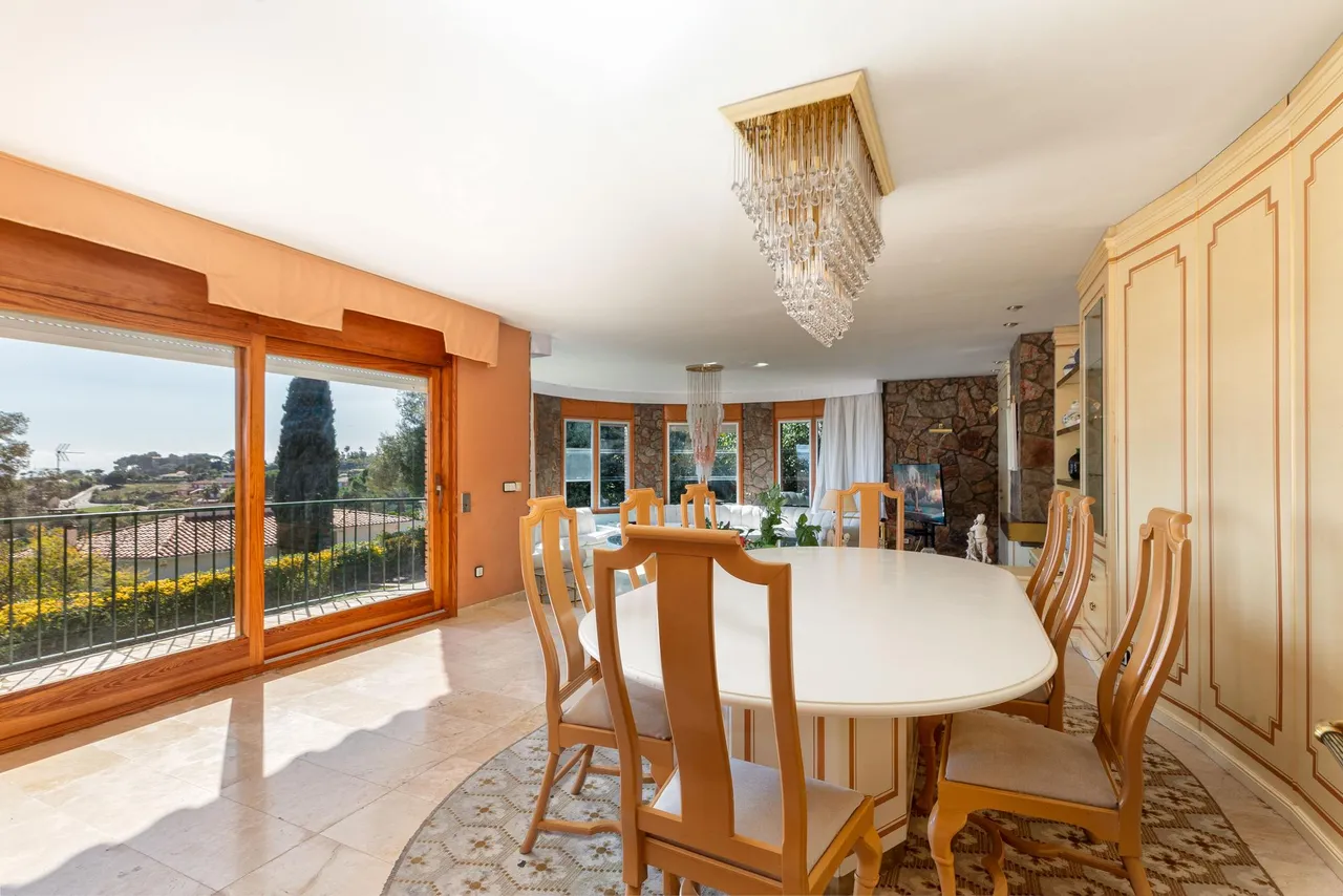 living - 238m² house / villa for sale in Blanes, Costa Brava - gallery - 9