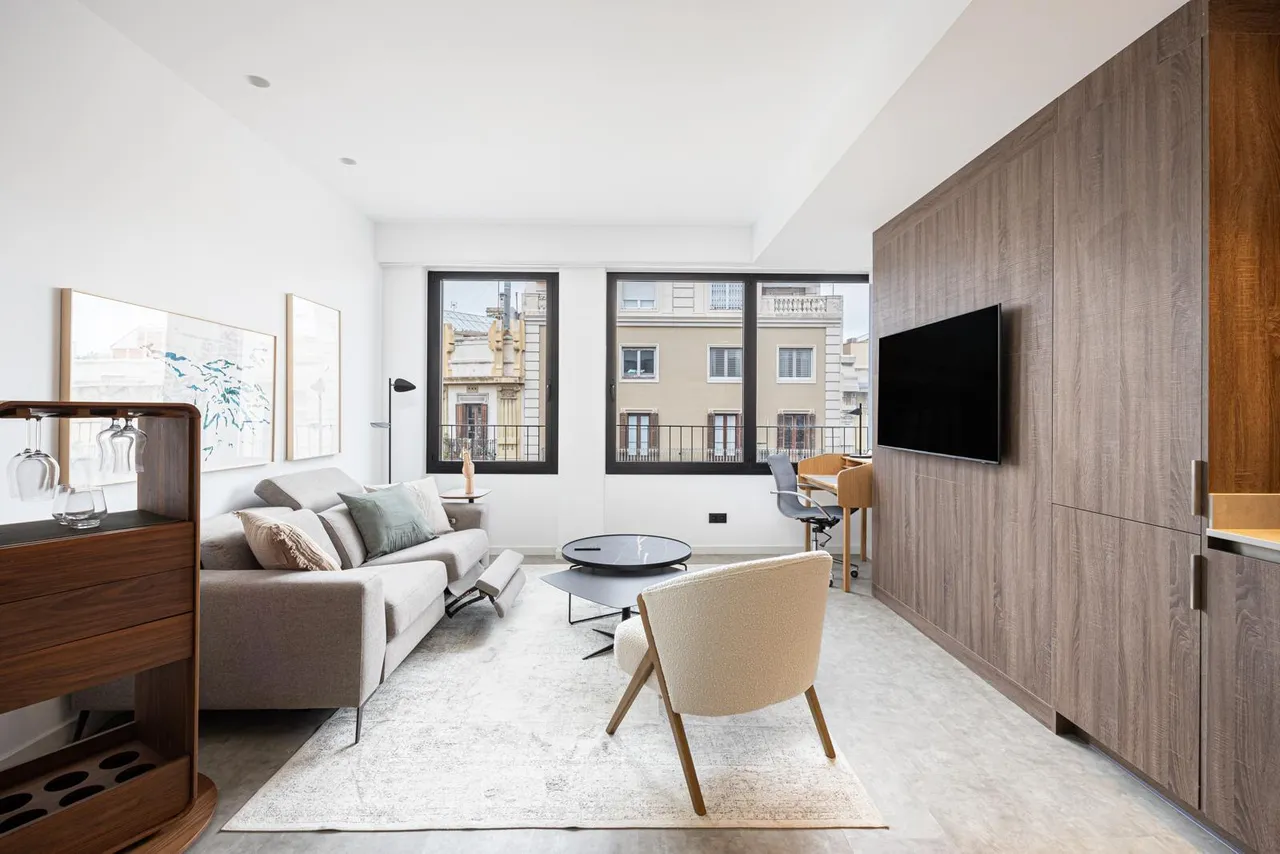 living - 1,357m² building for sale in Eixample Right, Barcelona - gallery - 3
