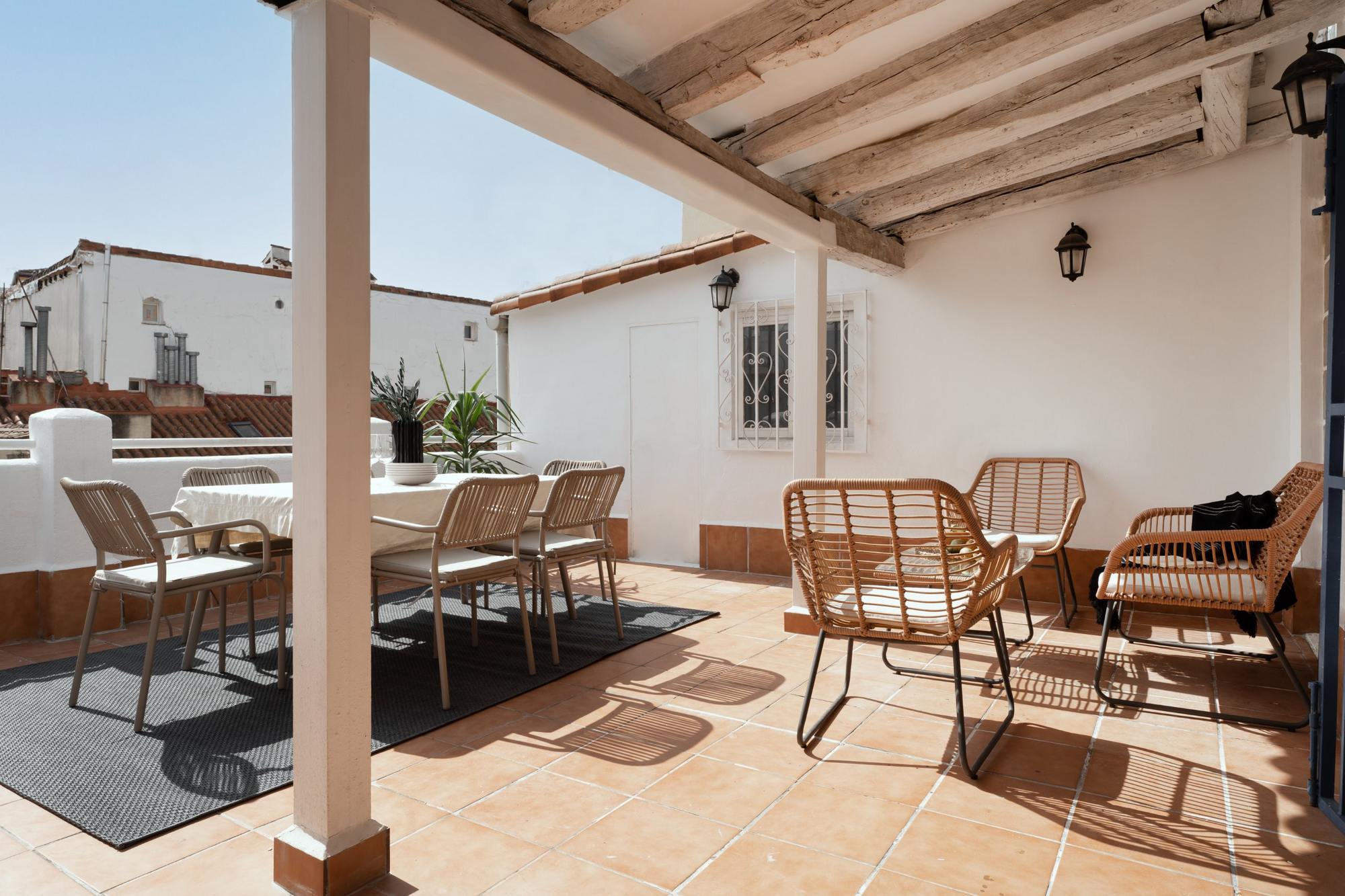 living - Ático de 185m² con 30m² terraza en venta en Chueca - Justicia - gallery thumbnail - 3