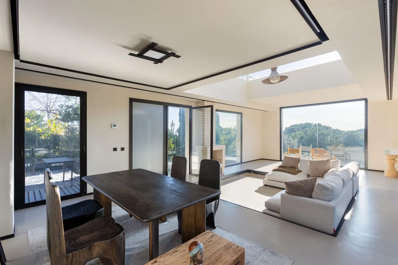 living - 331m² house / villa for sale in Premià de Dalt, Barcelona - gallery - 5