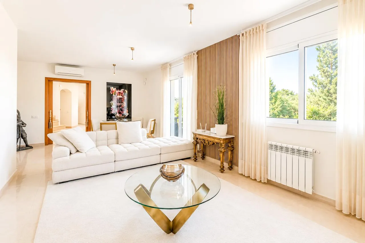 living - 224m² house / villa for sale in Olivella, Barcelona - gallery - 5
