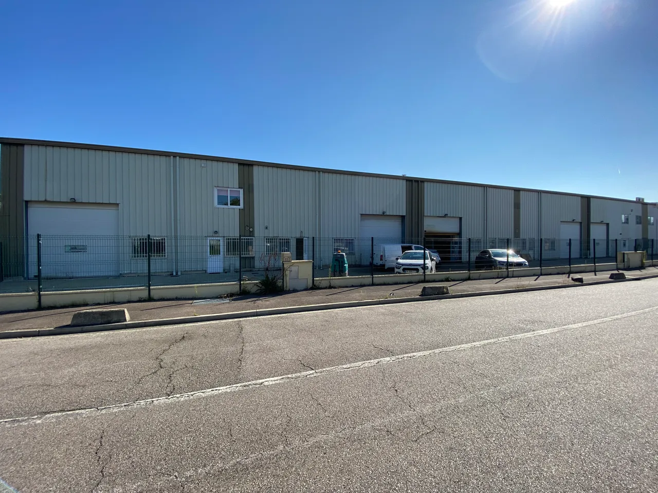 logistics - Activités / Bureaux À Louer - gallery - 9