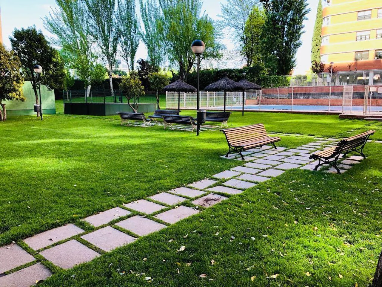 living - Ático de 283m² con 104m² terraza en venta en Nueva España - gallery - 3