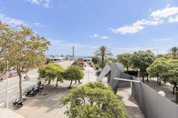 living - 150m² apartment for sale in Vila Olímpica, Barcelona - featured