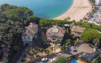 living - 1,100m² house / villa for sale in Lloret de Mar - gallery thumbnail - 4