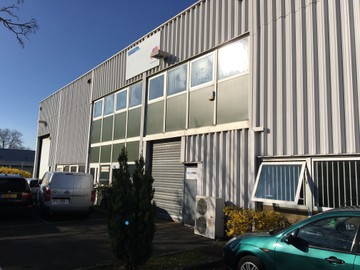 logistics - Activités / Bureaux À Louer - featured