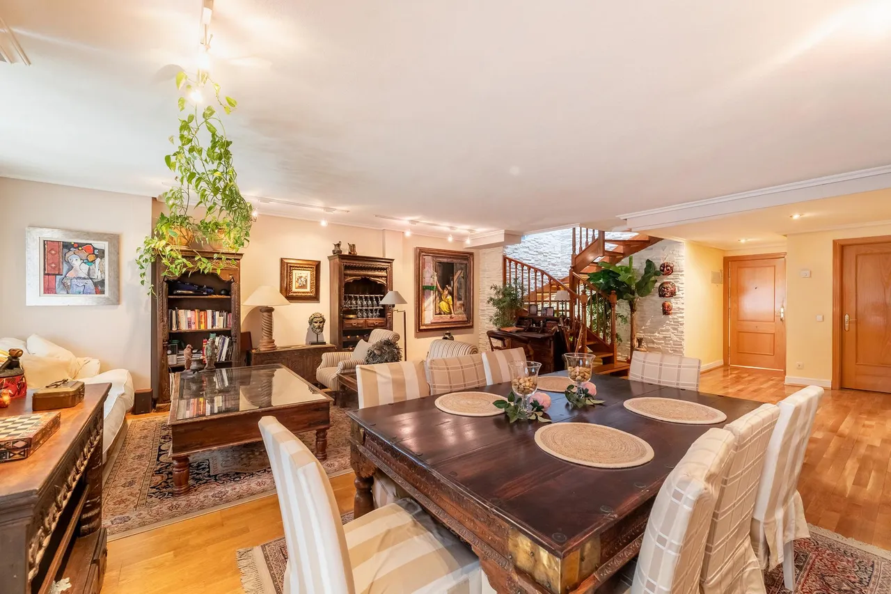 living - 212m² penthouse with 61m² terrace for sale in Majadahonda - gallery - 3