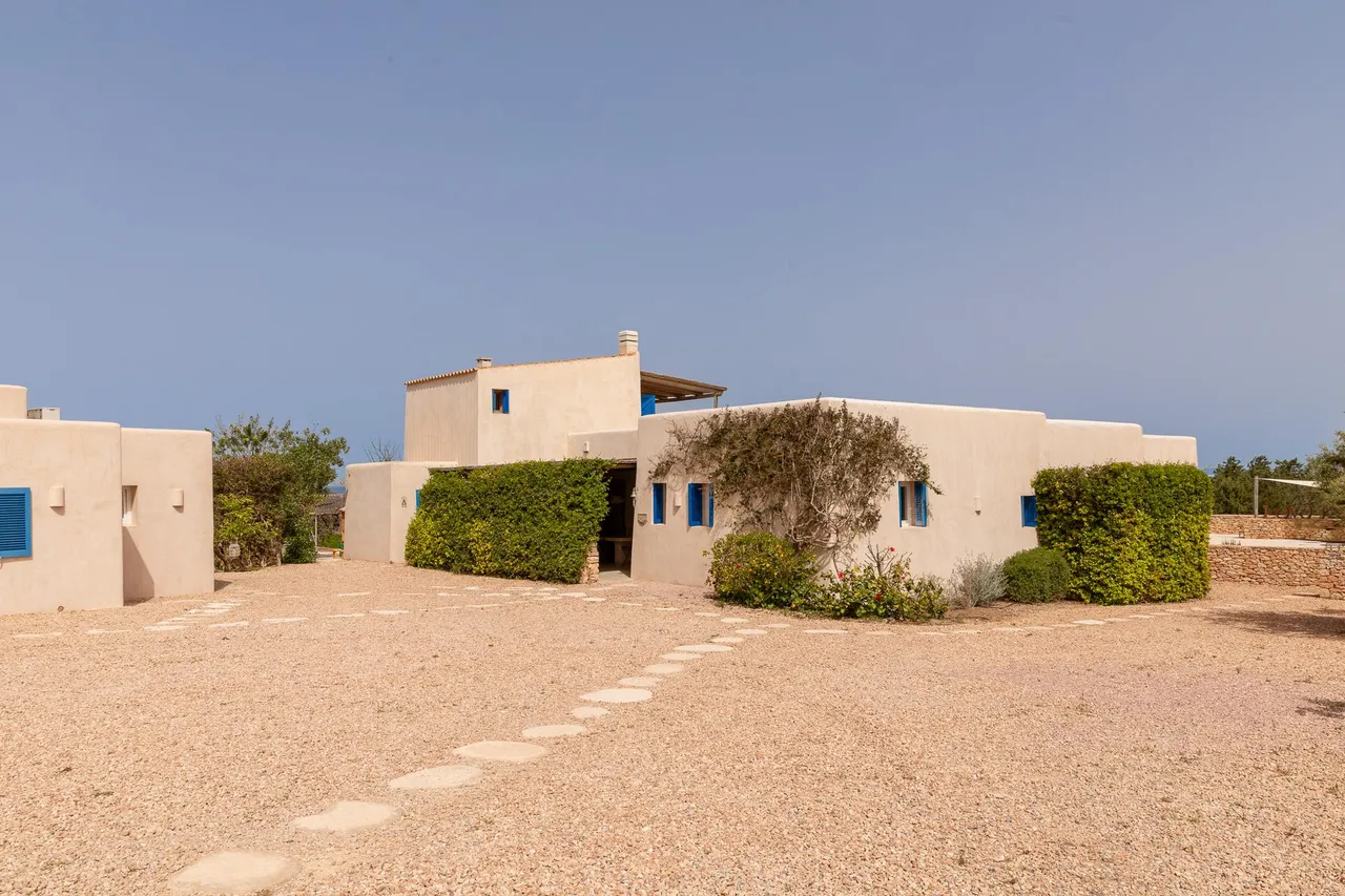 living - 585m² house / villa for sale in Formentera - gallery - 9