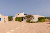 living - 585m² house / villa for sale in Formentera - gallery thumbnail - 9